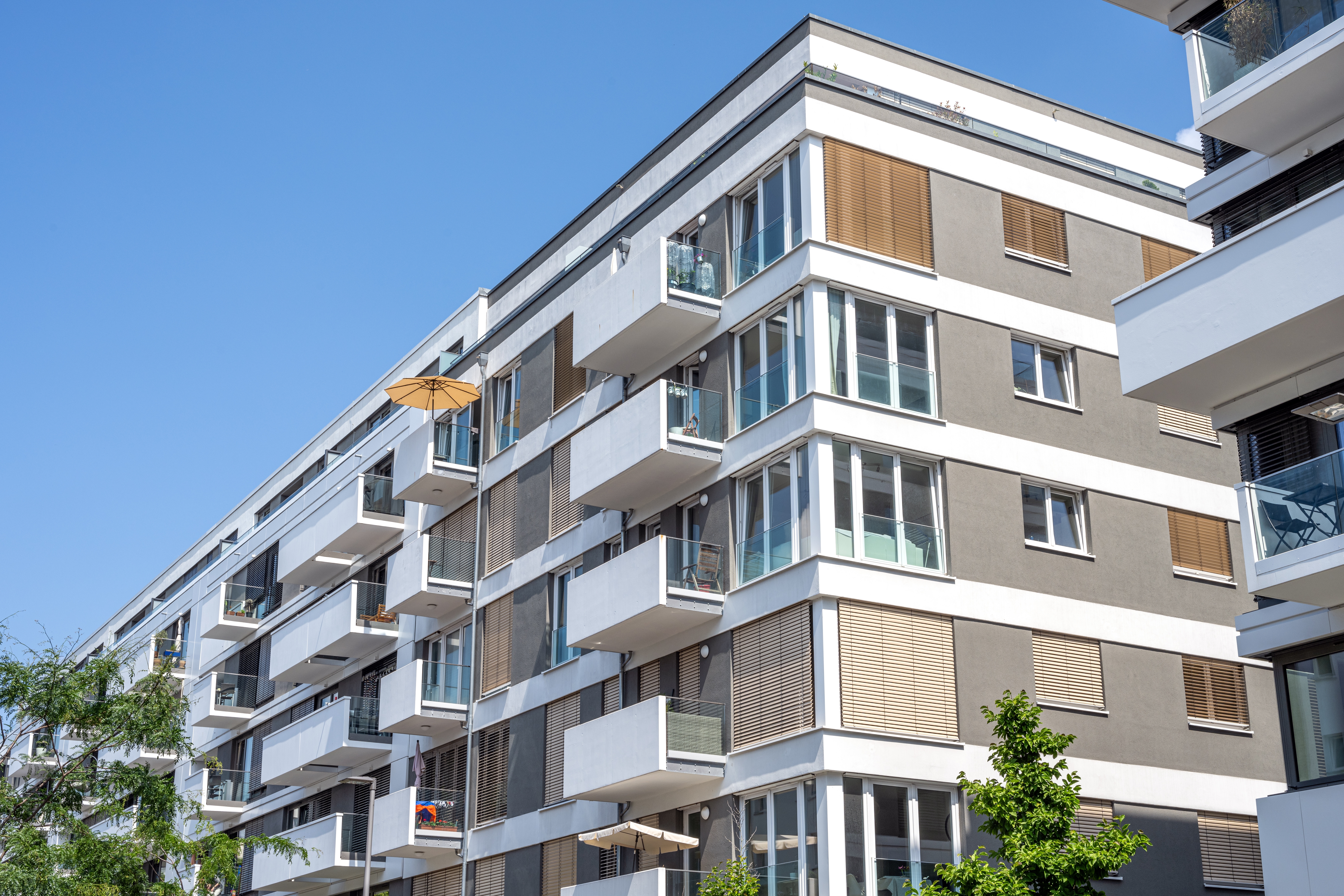 Apartment Buildings in Greece: Major Property Law Reform Planned After Nearly a Century 🏢's photo